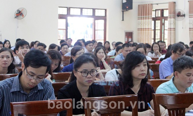 Nâng chất lượng đội ngũ nhà giáo, cán bộ quản lý