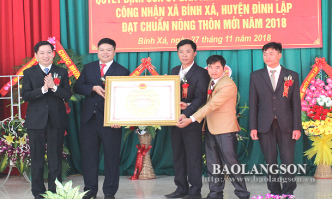 Bính Xá đón bằng công nhận xã đạt chuẩn nông thôn mới