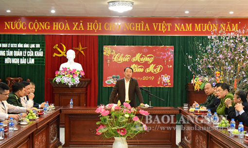 Lãnh đạo UBND tỉnh kiểm tra công tác trực Tết đêm giao thừa Kỷ Hợi 2019