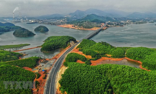 Chính thức thu phí tuyến cao tốc Hạ Long-Vân Đồn từ ngày mùng 3 Tết