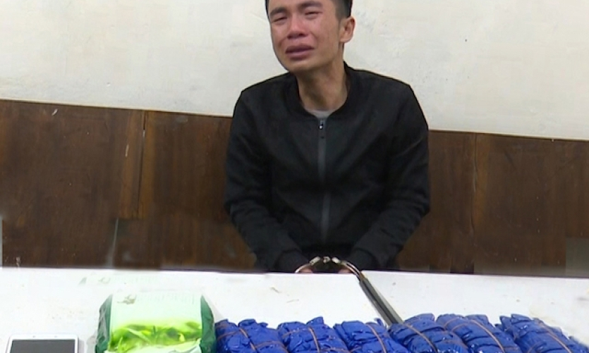 Bắt đối tượng vận chuyển 12 nghìn viên ma túy tổng hợp
