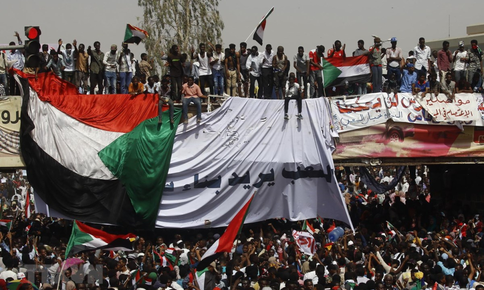 Chính biến ở Sudan: Các nước châu Âu đề nghị Hội đồng Bảo an họp