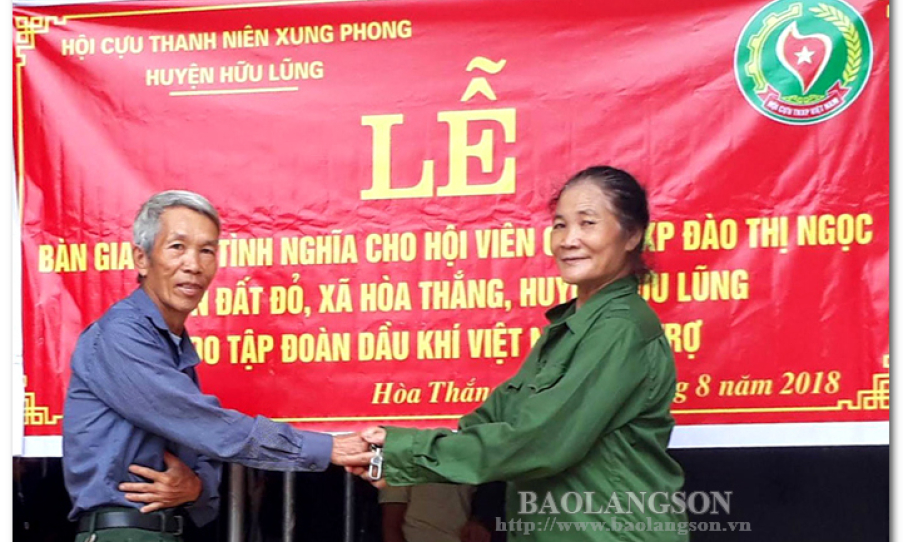 Hoạt động vì nghĩa tình đồng đội