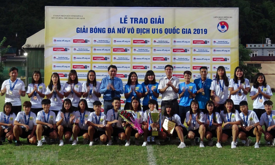 Đội tuyển Hà Nội vô địch Giải bóng đá nữ U16 Quốc gia 2019