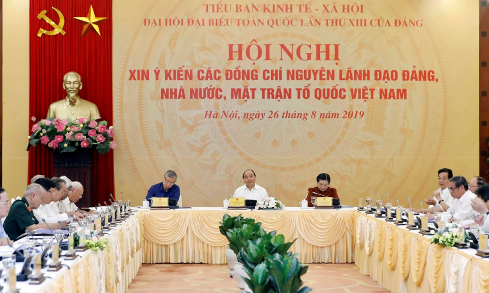 Tiểu ban Kinh tế-Xã hội tổ chức xin ý kiến các vị nguyên lãnh đạo