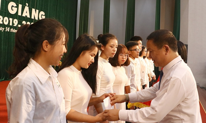 Hơn 65 nghìn sinh viên Đại học Thái Nguyên bước vào năm học mới