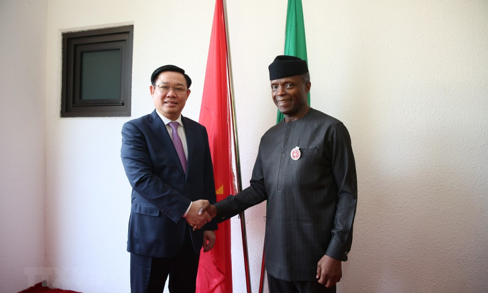 Phó Thủ tướng Vương Đình Huệ hội đàm với Phó Tổng thống Nigeria
