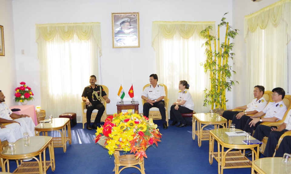 Tùy viên Quốc phòng Ấn Độ thăm Học viện Hải quân Việt Nam