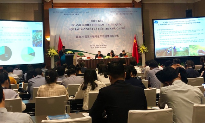 Hợp tác phát triển sản xuất và tiêu thụ chè, cà phê Việt Nam - Trung Quốc