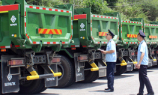 Hải quan Cửa khẩu Quốc tế Hữu Nghị “Cán đích” sớm thu thuế xuất nhập khẩu