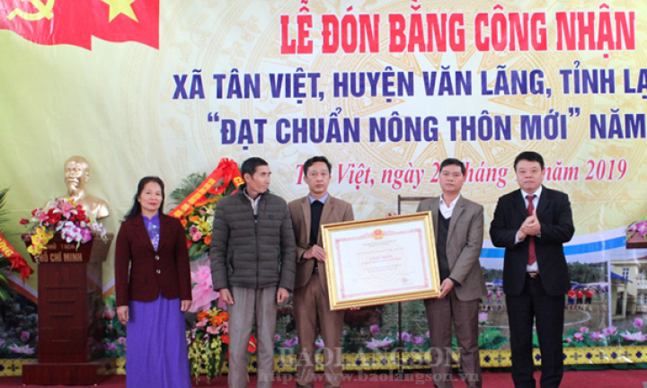 Xã Tân Việt, xã Gia Lộc đón bằng công nhận xã đạt chuẩn nông thôn mới