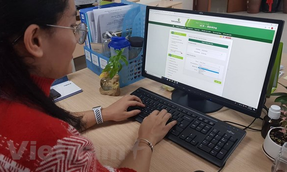 Miễn, giảm phí dịch vụ trong thanh toán trực tuyến các dịch vụ công