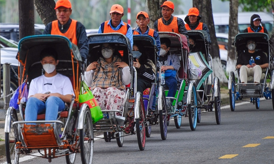 Hạn chế tối đa việc lây lan dịch bệnh COVID-19 qua đường du lịch