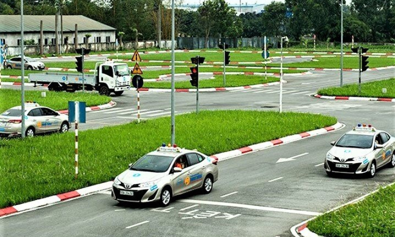 Lùi thời gian thi sát hạch bằng lái xe đến 1/8