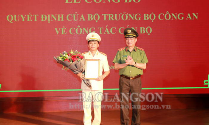 Công bố các quyết định của Bộ trưởng Bộ Công an về công tác cán bộ tại Công an Lạng Sơn