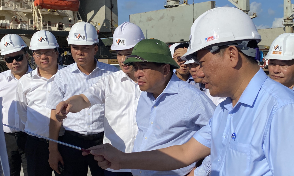 Bộ trưởng Nguyễn Chí Dũng đôn đốc giải ngân vốn đầu tư công tại địa phương