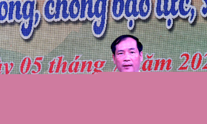 Lãnh đạo HĐND, UBND tỉnh dự Diễn đàn trẻ em