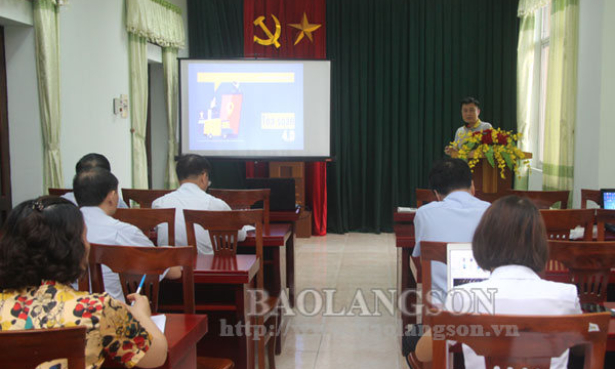 Trên 40 học viên được tập huấn nghiệp vụ tổ chức sản xuất báo chí đa phương tiện
