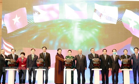 Chủ tịch Quốc hội dự Lễ công bố bộ nhận diện Năm Chủ tịch AIPA 2020