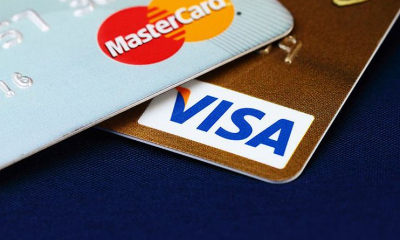 Các tổ chức thẻ quốc tế cần giảm phí cho các ngân hàng Việt