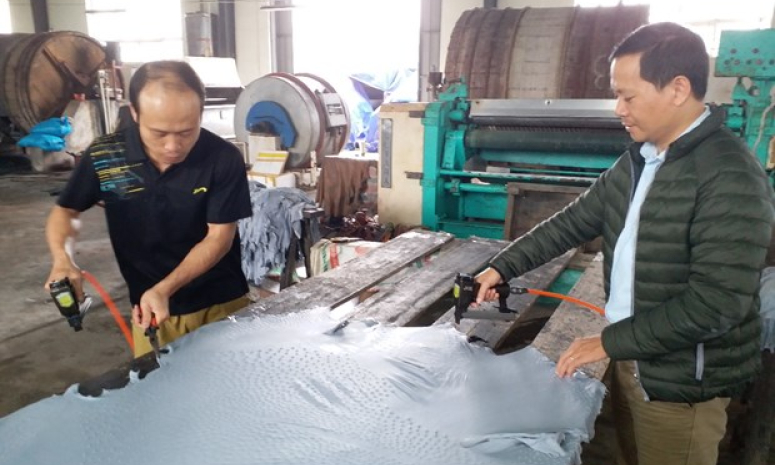 Ngành da giày: Phát triển công nghệ thuộc da thân thiện môi trường
