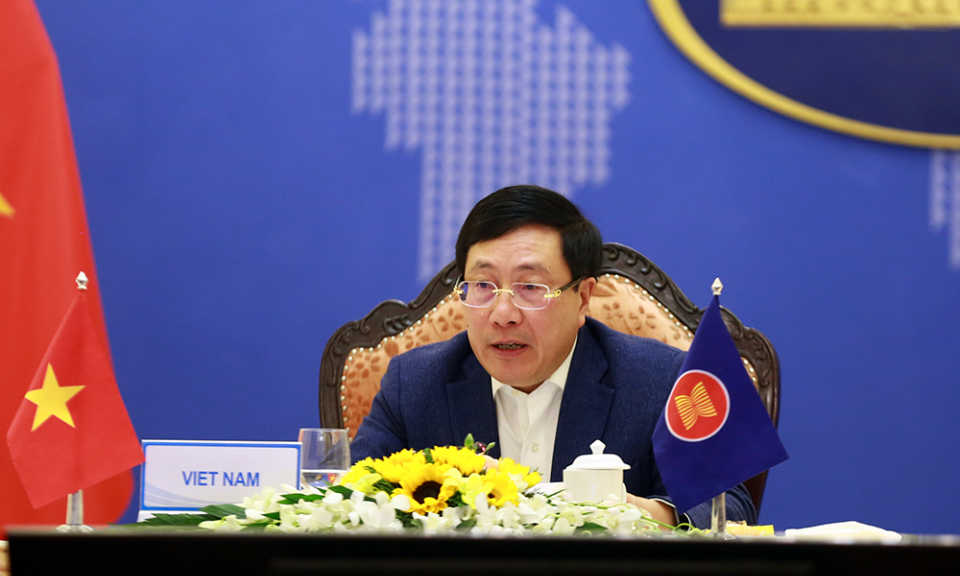 Phó Thủ tướng Phạm Bình Minh dự Hội nghị hẹp Bộ trưởng Ngoại giao ASEAN