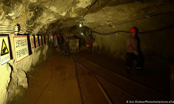 Nổ mỏ vàng ở Trung Quốc, 22 thợ mỏ bị mắc kẹt dưới lòng đất