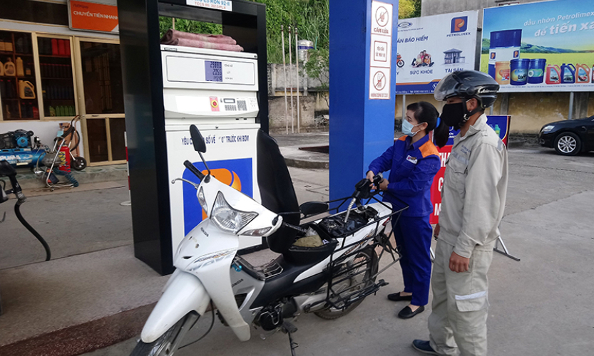 Bảo đảm cung ứng đủ xăng dầu cho thị trường