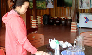Nông dân Bắc Sơn: Phát triển kinh tế từ làm du lịch