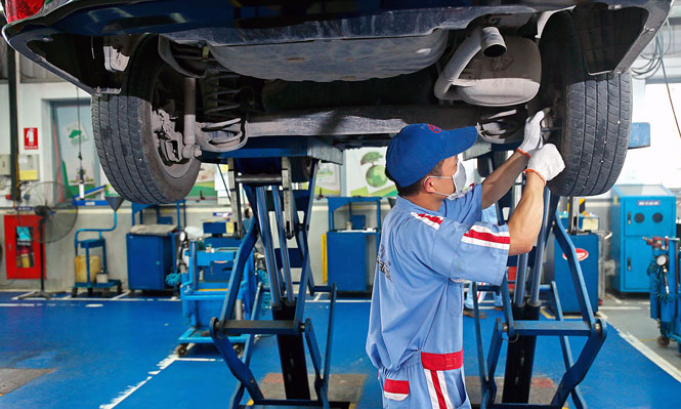 Bảo dưỡng ô tô sau mua mới: Những mốc quan trọng cần nhớ để bền xe