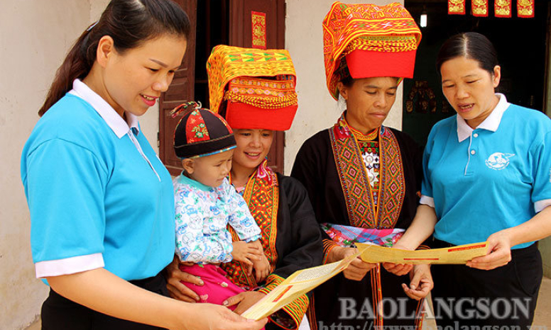 Phụ nữ Lạng Sơn: Sôi nổi các phong trào thi đua