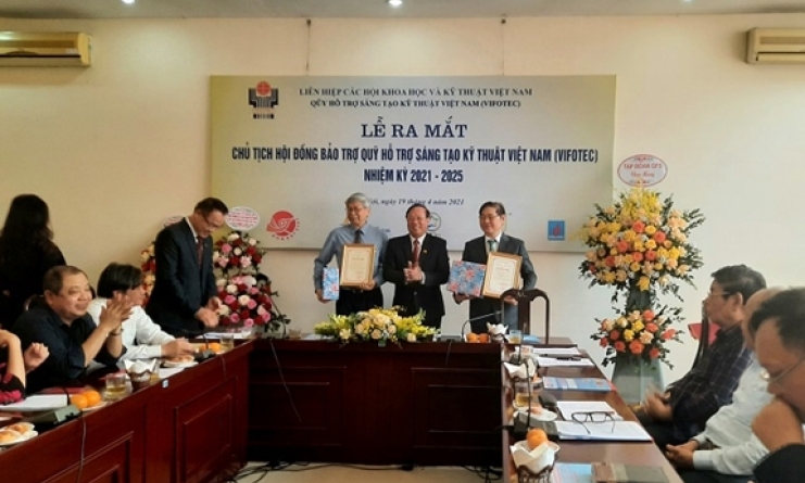 Ra mắt Chủ tịch Hội đồng Bảo trợ Quỹ Hỗ trợ Sáng tạo Kỹ thuật Việt Nam