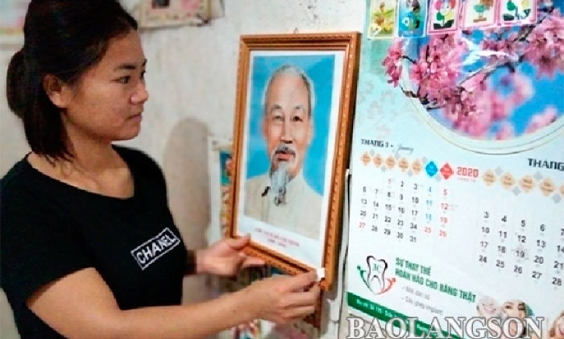 Treo ảnh Bác Hồ trong nhà: Nét đẹp văn hóa ở Đào Viên