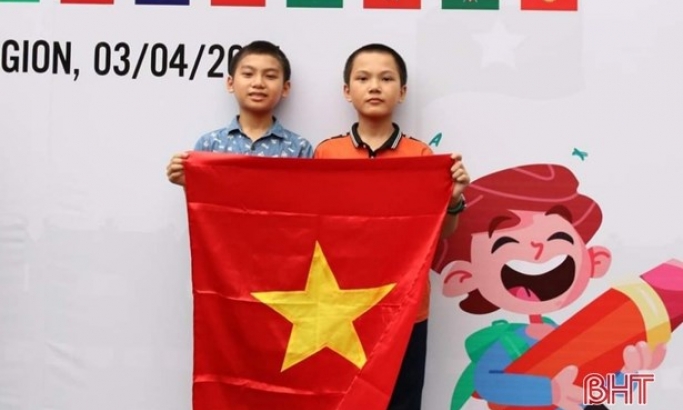Hà Tĩnh: 2 cậu bé lớp 6 đạt Huy chương Đồng Olympic Toán quốc tế TIMO