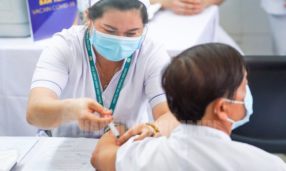 Chính phủ tạo mọi điều kiện cho TPHCM nhập khẩu vaccine phòng COVID-19