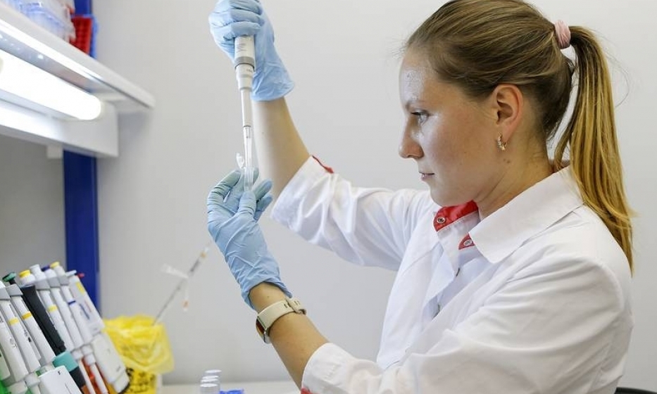 Sẽ có vaccine phòng COVID-19 dạng xịt mũi dành cho trẻ em