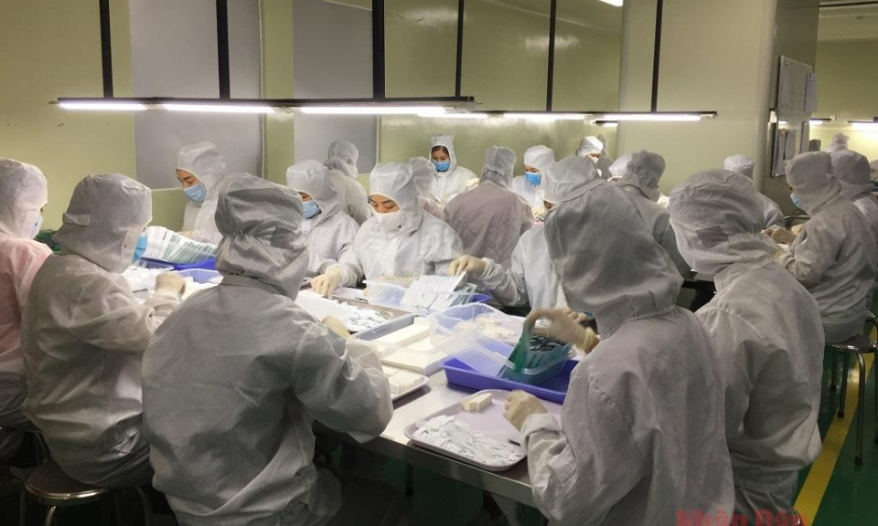 Test nhanh kháng nguyên SARS-CoV-2 do Việt Nam sản xuất có độ nhạy, độ đặc hiệu cao