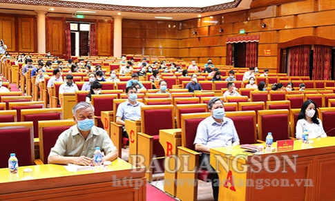Quán triệt Nghị quyết Đại hội XIII của Đảng cho cán bộ, lãnh đạo Liên hiệp, các hội văn học, nghệ thuật