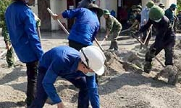 Tham gia phong trào "Ngày thứ 7 xây dựng nông thôn mới, văn minh đô thị" ở Đình Lập: Việc làm nhỏ ý nghĩa
