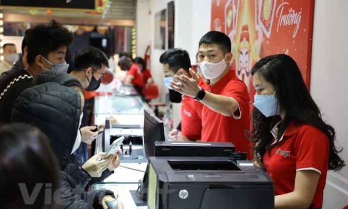 Theo đà thế giới, giá vàng trong nước giảm nhẹ phiên đầu tuần