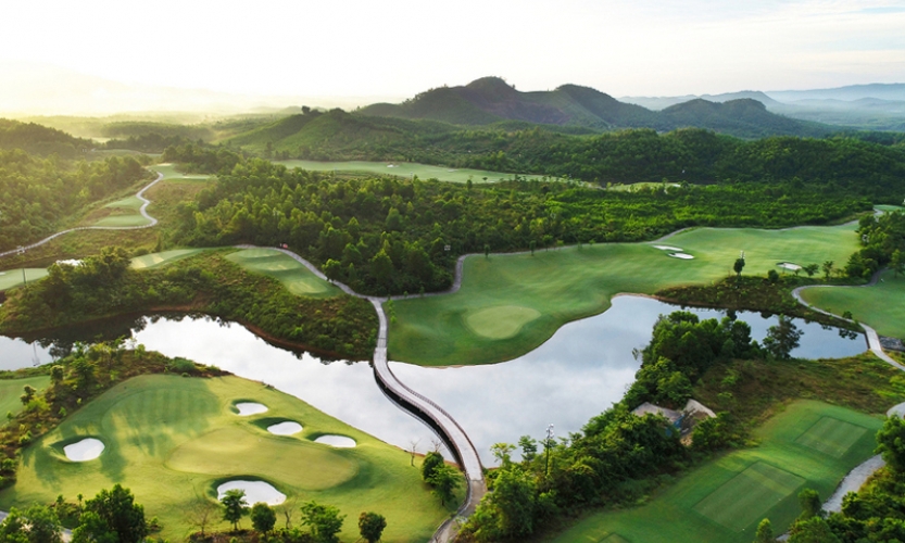 Việt Nam giành giải thưởng Điểm đến Golf tốt nhất thế giới và châu Á 2021