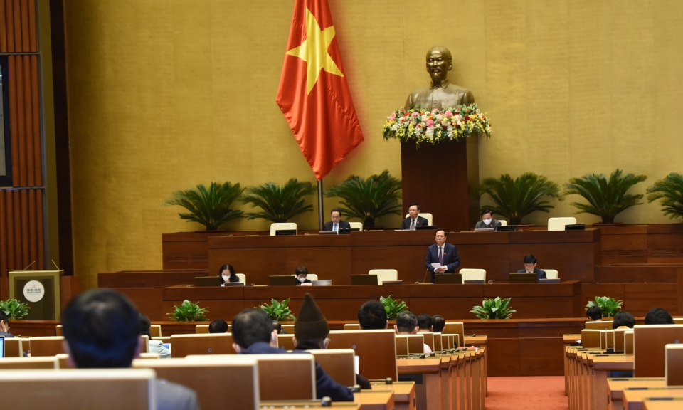 Nghiên cứu sử dụng kết dư Quỹ BHXH ngắn hạn để hỗ trợ người lao động