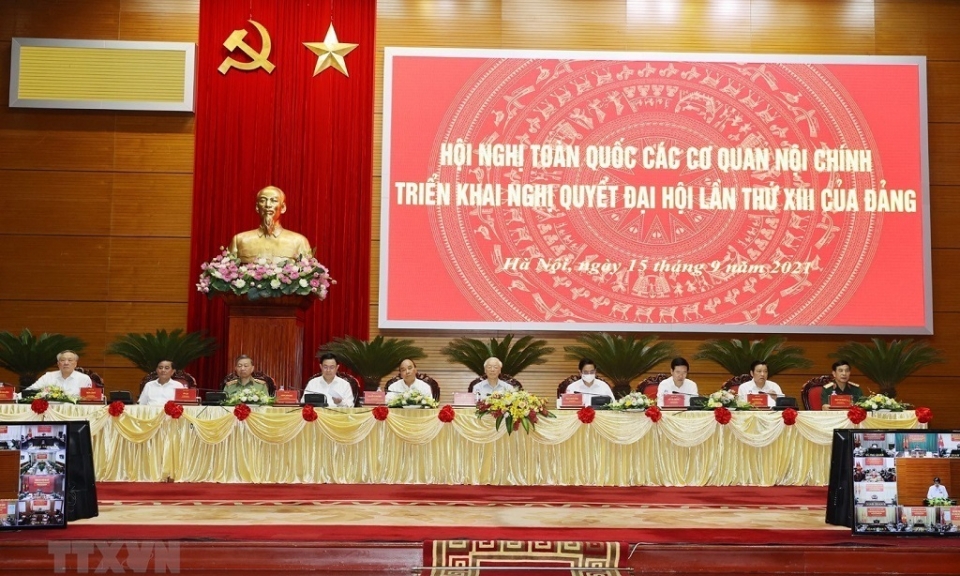 Chủ động, kịp thời xử lý các nguy cơ rủi ro trong tình hình mới