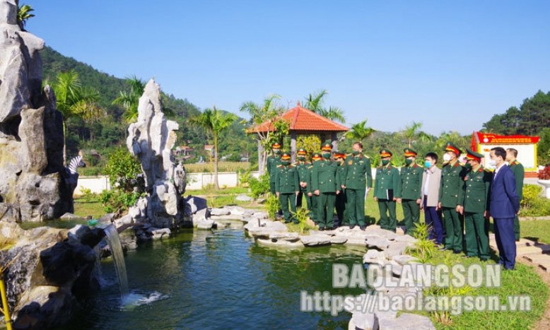 Quân khu 1 chấm thi “Doanh trại chính quy, sáng, xanh, sạch, đẹp” tại Ban CHQS huyện Đình Lập