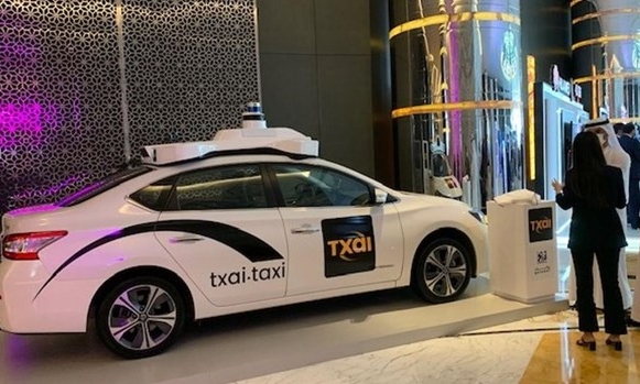 UAE 'trình làng' chiếc taxi hoàn toàn tự lái đầu tiên