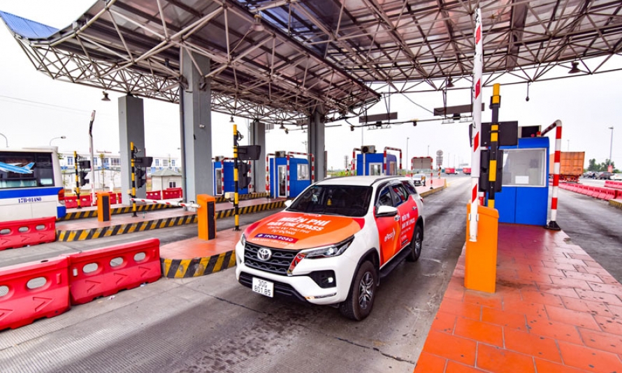 Phương tiện có dán thẻ thu phí tự động của Viettel tăng gần 50%
