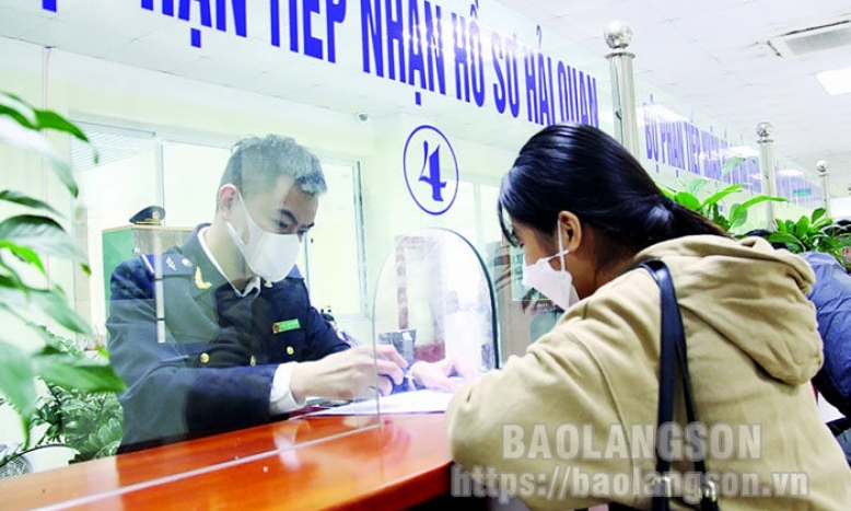 Lạng Sơn: Giảm một số loại phí tại cửa khẩu cho doanh nghiệp xuất khẩu