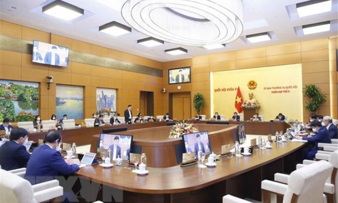 Ngày 21/12, tiếp tục phiên họp thứ 6 của Ủy ban Thường vụ Quốc hội