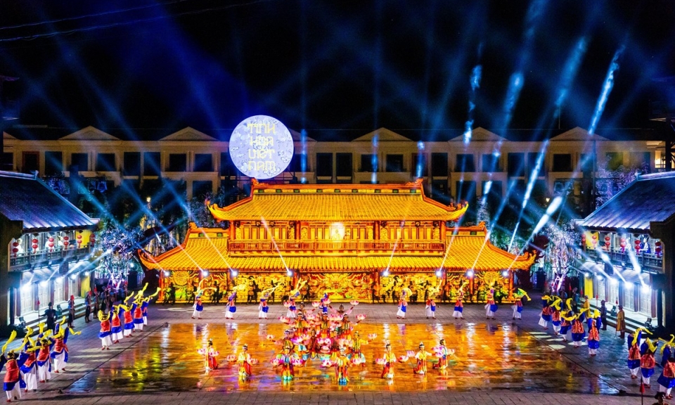 Bất chấp COVID-19, du lịch Việt Nam liên tục tỏa sáng trên thế giới