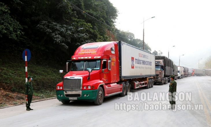 Nỗ lực “khơi thông” hàng hóa xuất khẩu qua địa bàn